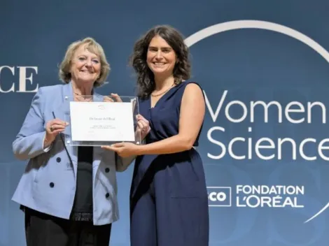 Irene del Real recibió el premio L'Oreal-Unesco en Francia