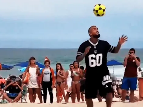 Vidal se divierte en las playas de Brasil