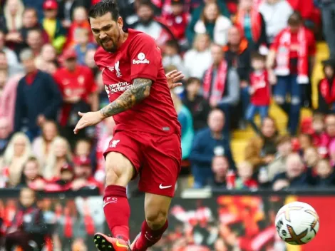 Mark González la rompe con golazo para leyendas de Liverpool