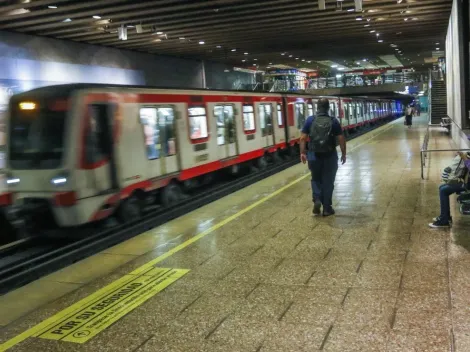 ¿A que hora cierra el Metro hoy domingo?