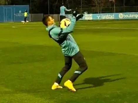 Alexis se saca un pechito a lo crack en entrenamiento con el Marsella