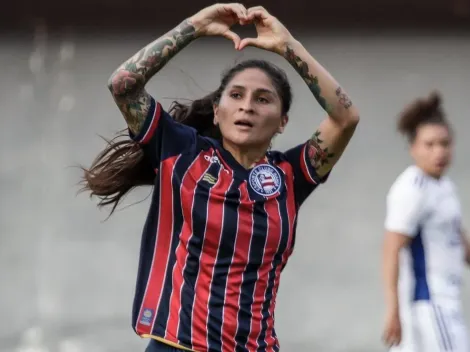 Yenny Acuña anota su primer gol en el Bahía de Brasil