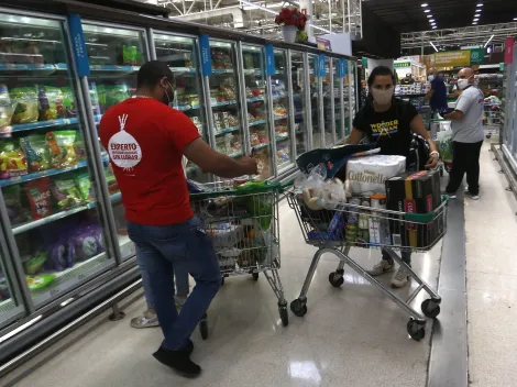 ¿A qué hora cierran los supermercados hoy feriado 21 de junio?