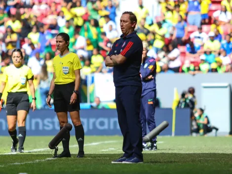 Luis Mena califica como "tranquilo" su debut con La Roja Femenina