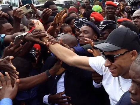 Mbappé deja la grande en su visita a Camerún con custodia militar