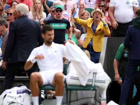 Nole se gana reproches de Wimbledon tras polémico gesto