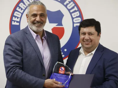 UdeConce recibe el galvano correcto de Copa Chile