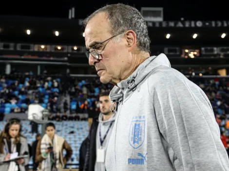 Más problemas para Bielsa: histórico médico de Uruguay renuncia