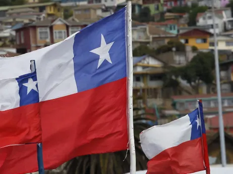 ¿Desde qué año es obligatorio poner la bandera chilena en Fiestas Patrias?