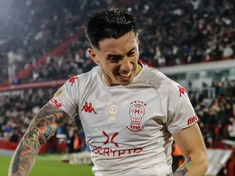 Hinchas de Huracán vueltos locos con Echeverría y Alarcón