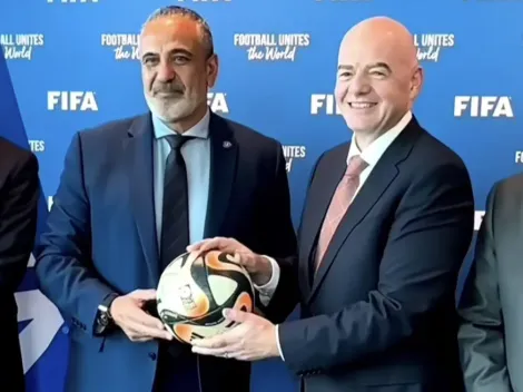 Infantino evade el ninguneo a Chile por el Mundial 2030