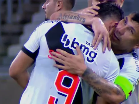 DT de Vasco defiende al "9" que lloró abrazado a Medel
