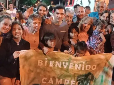 Campeón con Huachipato recibe un emotivo homenaje en Argentina