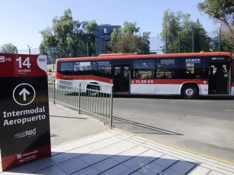 Red estrena nuevo recorrido 444 al Aeropuerto de Santiago