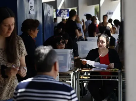 ¿Podría terminar la repetición de vocales de mesa?