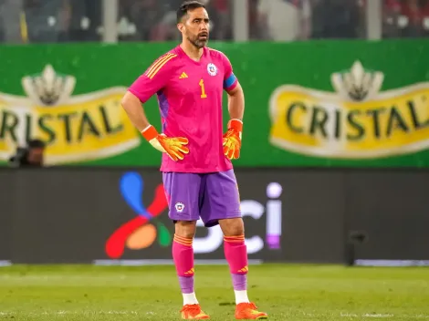 Claudio Bravo estará con La Roja en amistosos de marzo