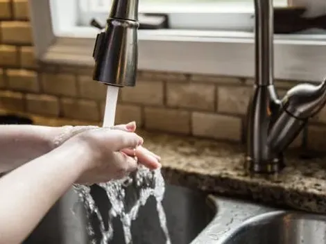 ¿Hasta cuándo dura el corte de agua en Santiago?