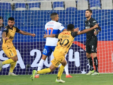 Video: el tremendo blooper del portero de la UC en la eliminación