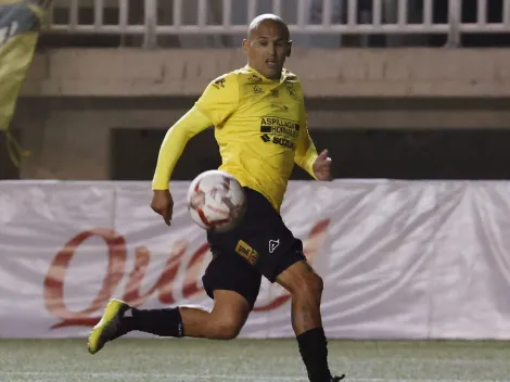 Video: el golazo de Chupete Suazo por San Luis