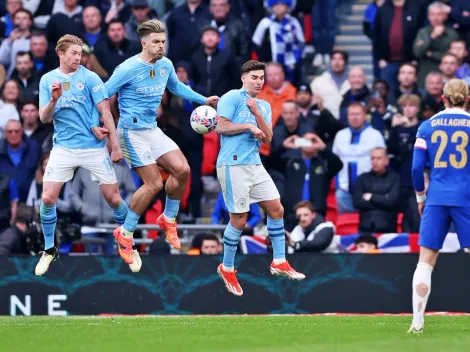 La escandalosa mano de Grealish que no le cobraron a Chelsea