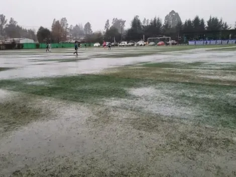 Vergonzosa cancha deja lesionadas en Temuco y Huachipato