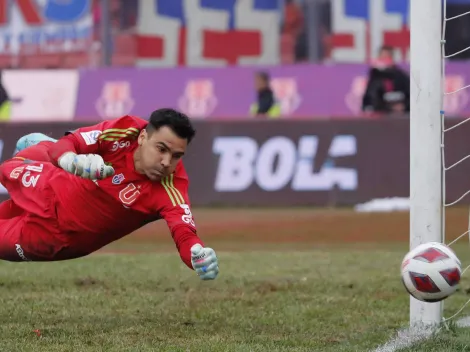 Cristopher Toselli desempolva los guantes en la U