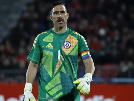 Bravo la rompe con guantes de marca y modelo propio