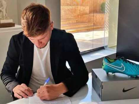 Gil publica orgullosa renovación de contrato en su Instagram