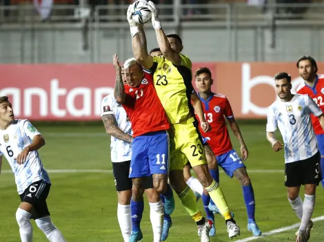 La Roja apunta al Dibu Martínez: "El más bajo es el arquero"