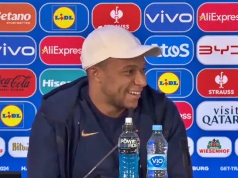 Mbappé bromea con periodista que estaba a su “extrema izquierda”