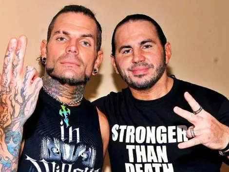 Jeff Hardy se une a su hermano y posa con la camiseta del Cacique