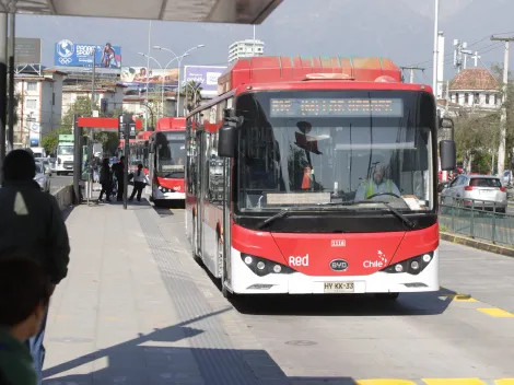 ¿Infracción grave? Estas son las multas por evadir el pasaje en Santiago