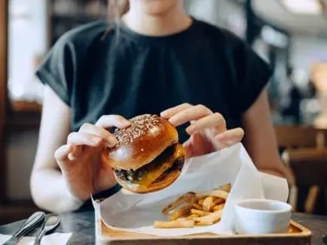 ¿Cuándo es el Día de la Comida Rápida y qué ofertas hay?