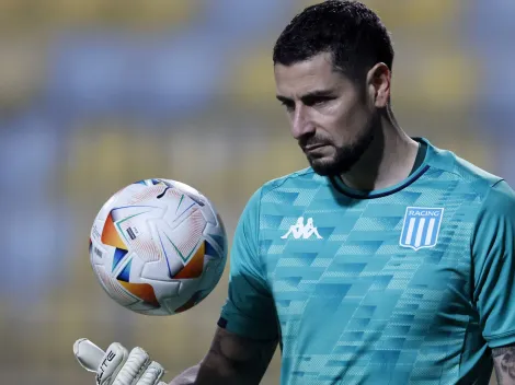 Flojo en el gol y tapadón al final: Arias llega a la Roja en semis