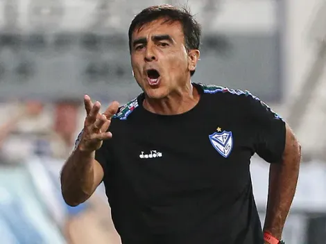 Vélez pierde y acaba su racha invicta: Quinteros culpó al árbitro