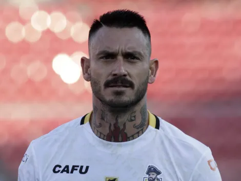 Pinilla sufre grave lesión en liga amateur: “Empezando el partido”