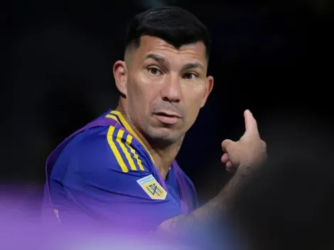 Los hinchas esperan: ¿Qué falta para que la UC presente a Medel?