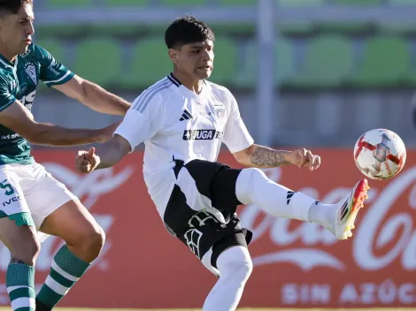 Ex compañero de Aquino en Vélez le deja un recado a Colo Colo