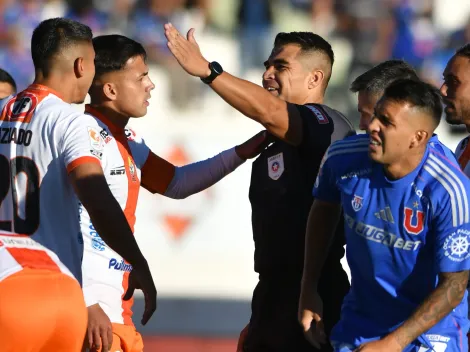 Dieron vuelta al árbitro: el VAR en el polémico penal de la U