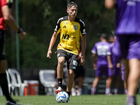 Iván Román debuta en Brasil: Su entrenador le deja tarea