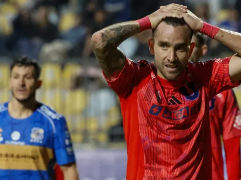 La U echa al agua a sus jugadores por los premios