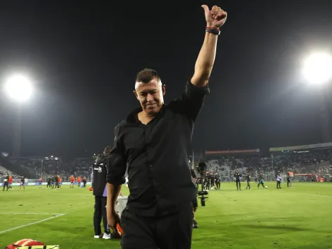 Almirón se despidió de los hinchas de Colo Colo en el Monumental