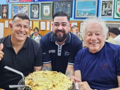 El motivo por el que Almirón llegó junto al agente de Maradona