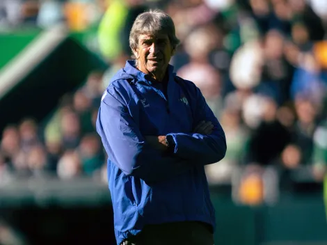 Hinchas del Betis ovacionan a Pellegrini tras renovar contratro