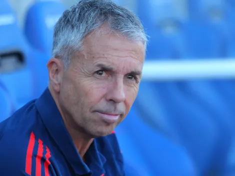 Echan al agua a Álvarez en la U: "Tiene una oferta de..."