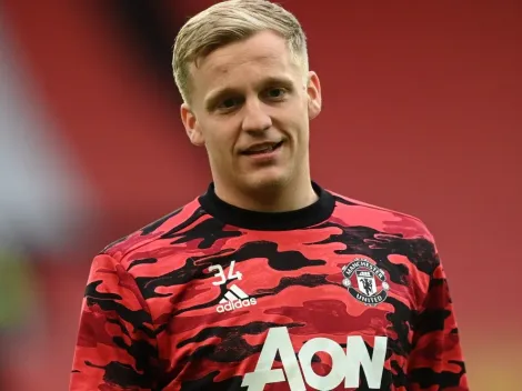 Será? Sem espaço no United, Van de Beek vira alvo de gigante da Serie A