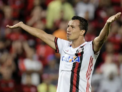 Leandro Damião tem nome falado em gigante brasileiro