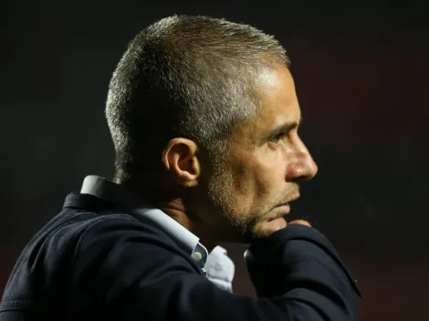 Sylvinho dá sinal de 'ok' e grande jogador deixará o Corinthians