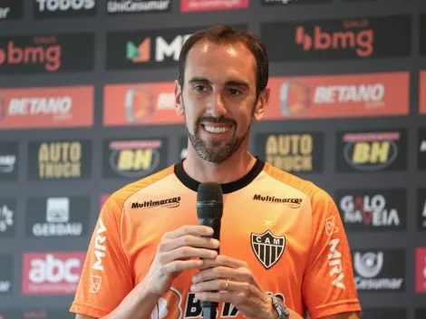 Já? Conversa decisiva com Turco Mohamed irá definir estreia de Diego Godín