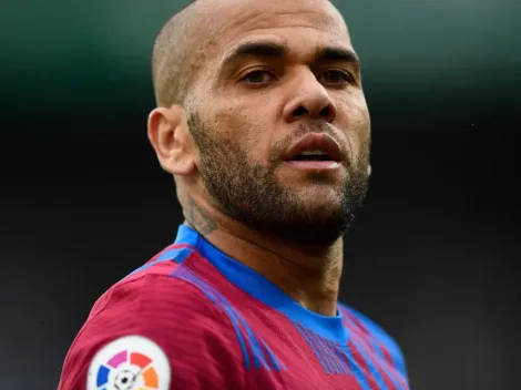 Após reunião com a diretoria, Laporta define futuro de Daniel Alves no Barcelona